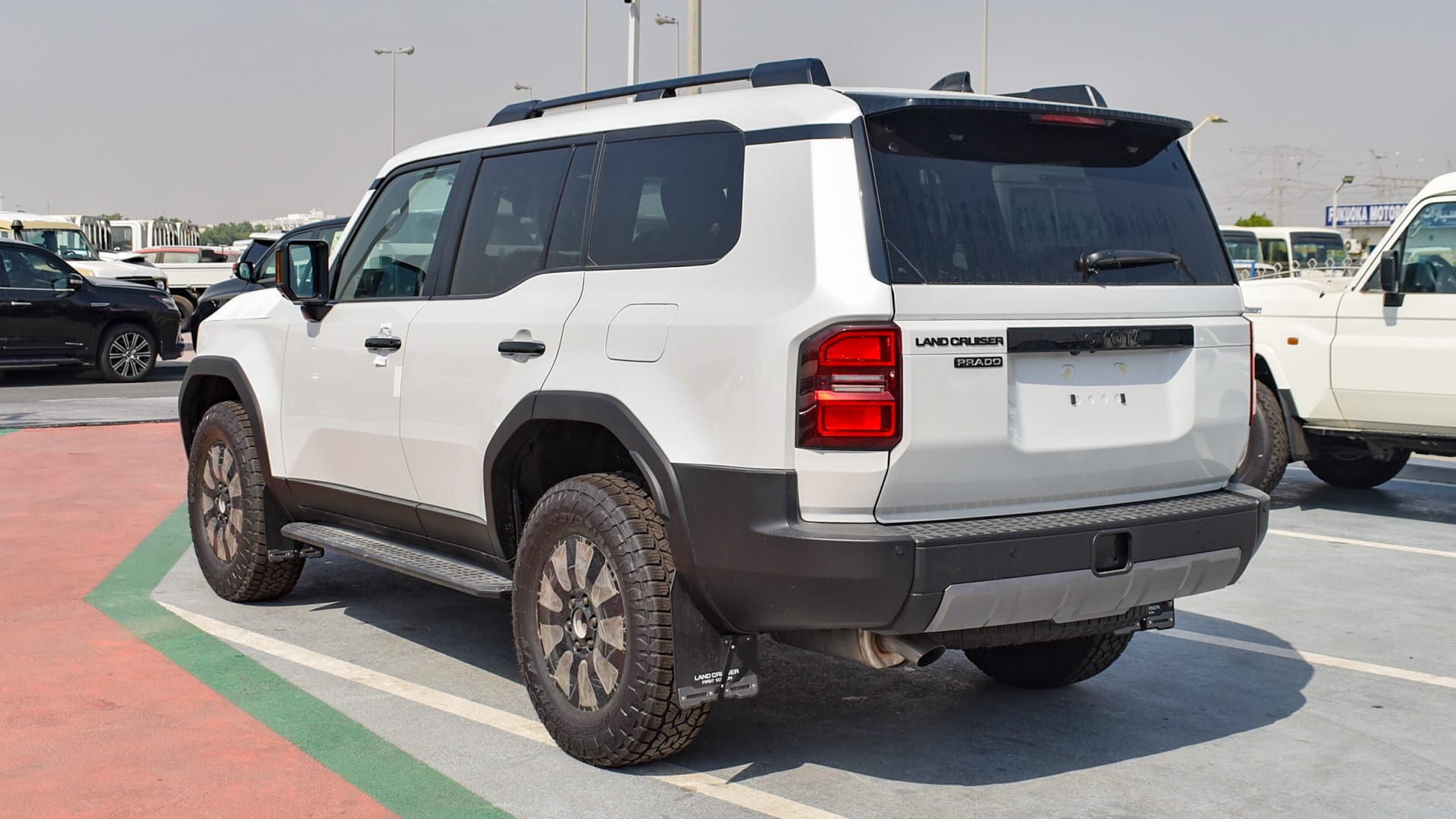 Toyota Land Cruiser Prado 2024 - Source Vehicles