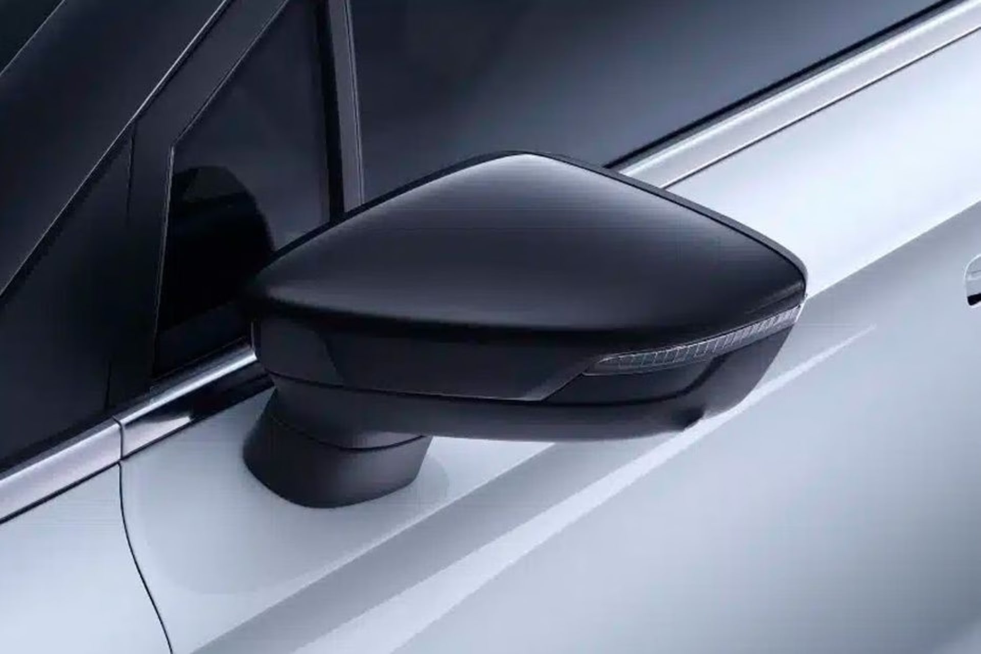 2023 Geely Geometry C GS - Source Vehicles