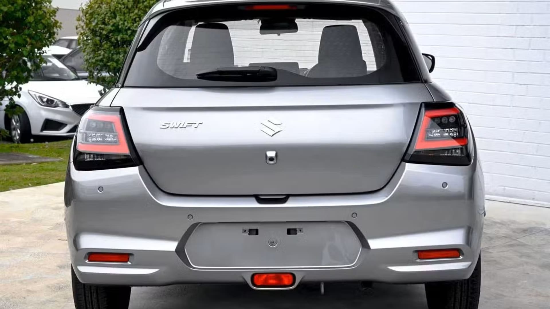 2025 Suzuki Swift GLX - Source Vehicles