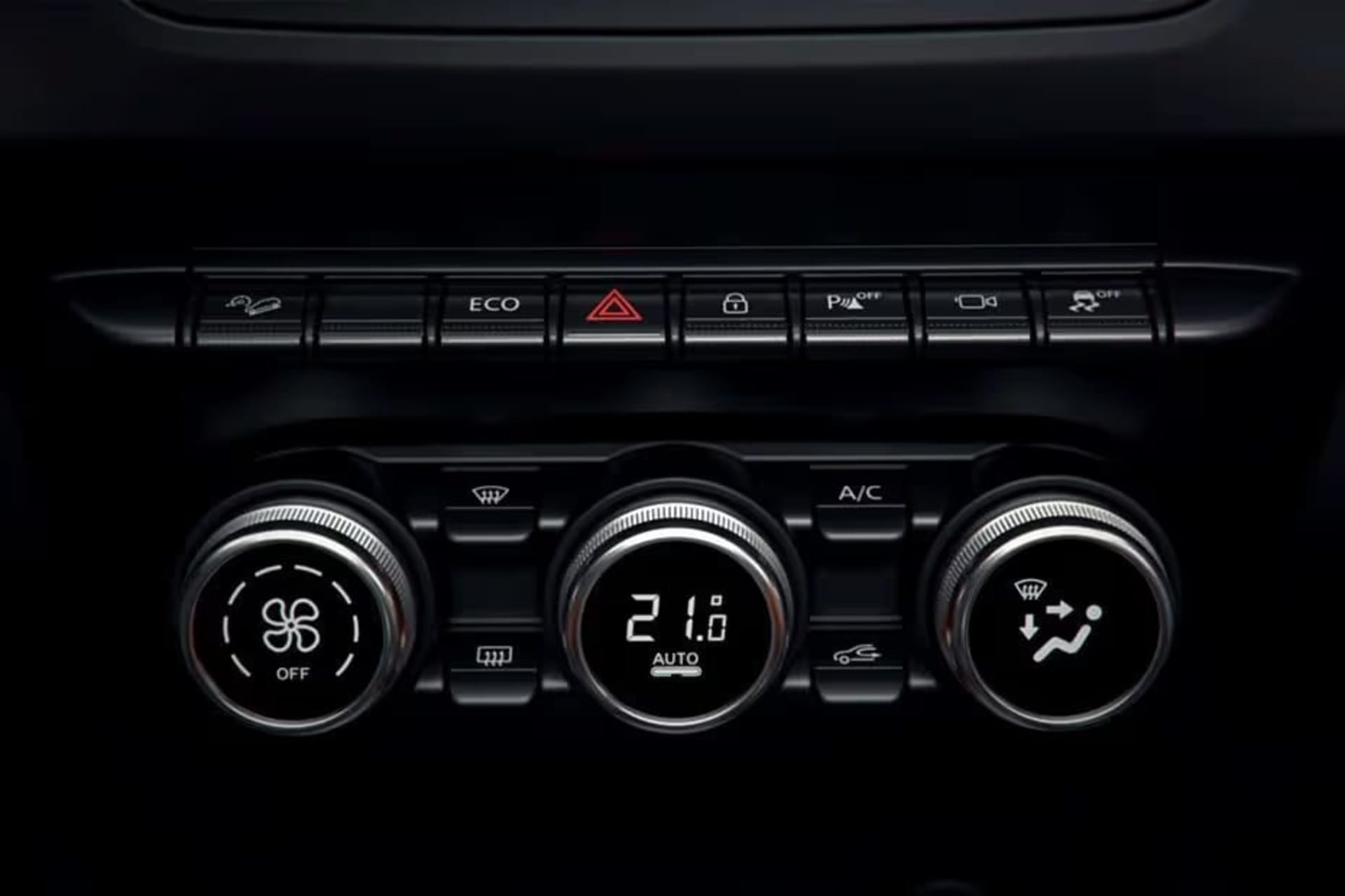 2024 Renault Duster SE - Source Vehicles