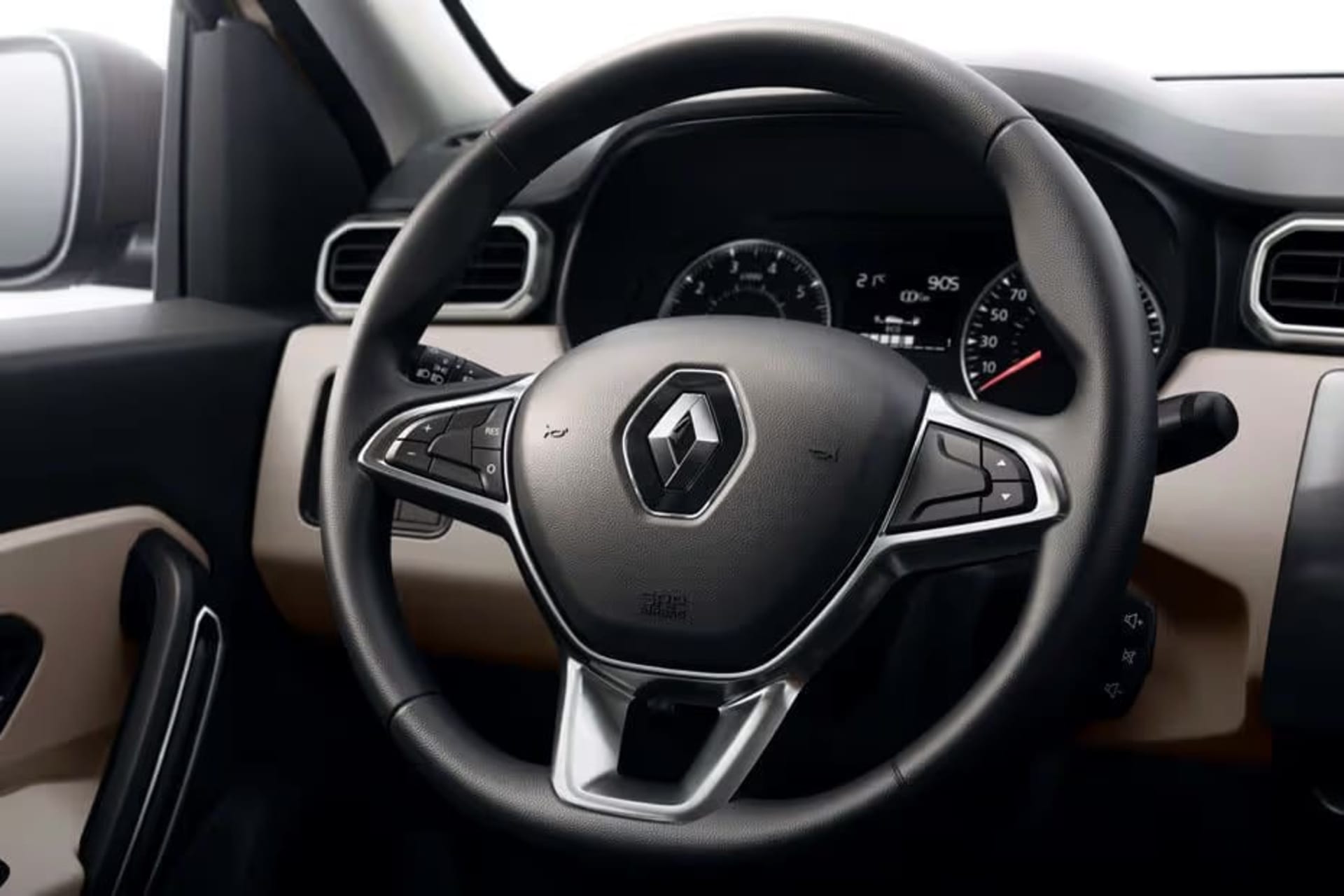2024 Renault Duster SE - Source Vehicles