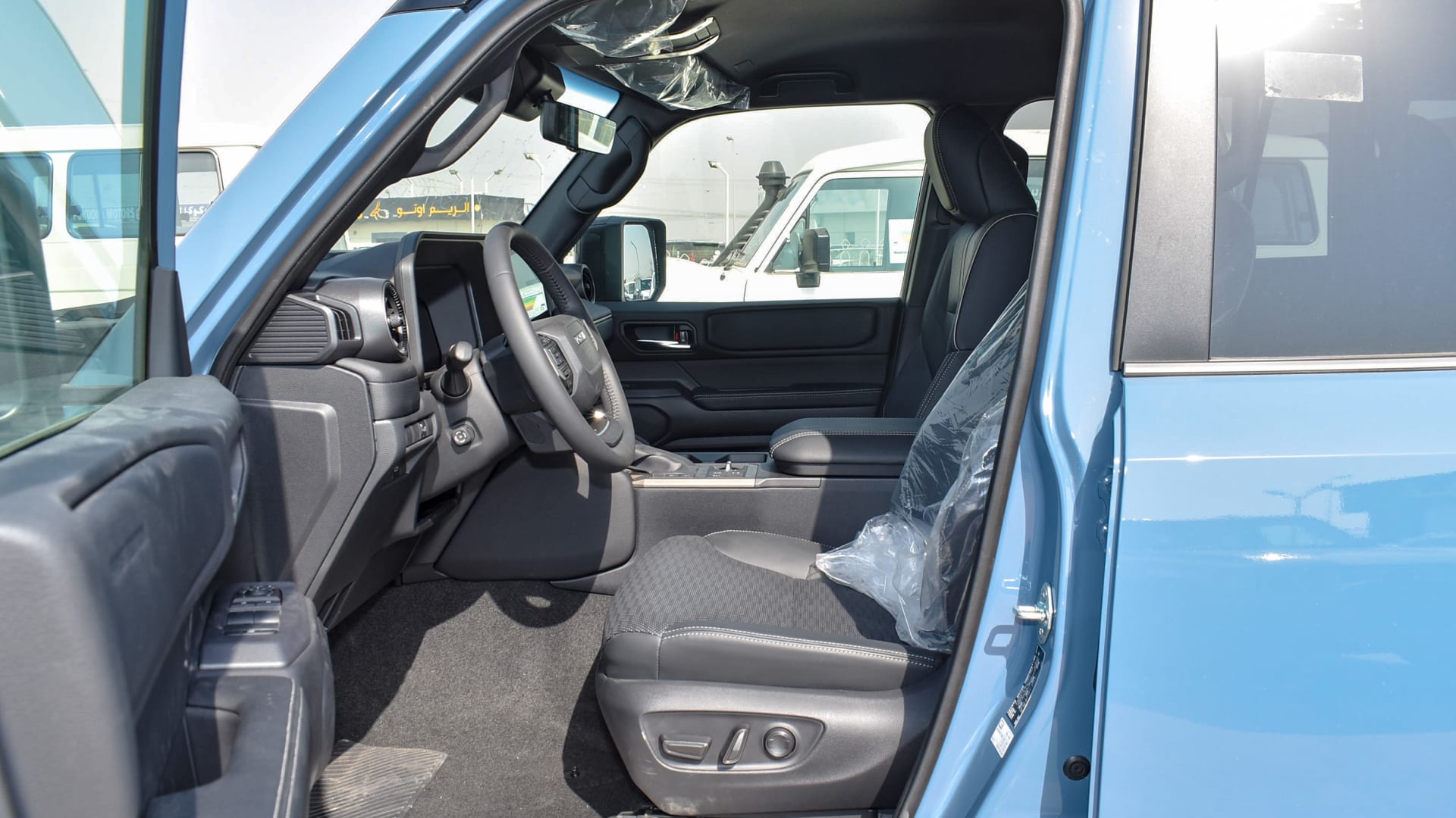 Toyota Land Cruiser Prado 2024 - Source Vehicles