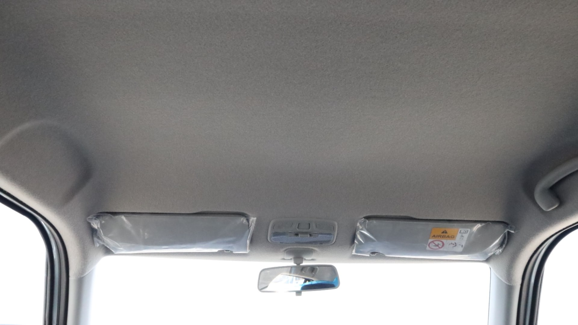 2025 Suzuki Swift GLX - Source Vehicles