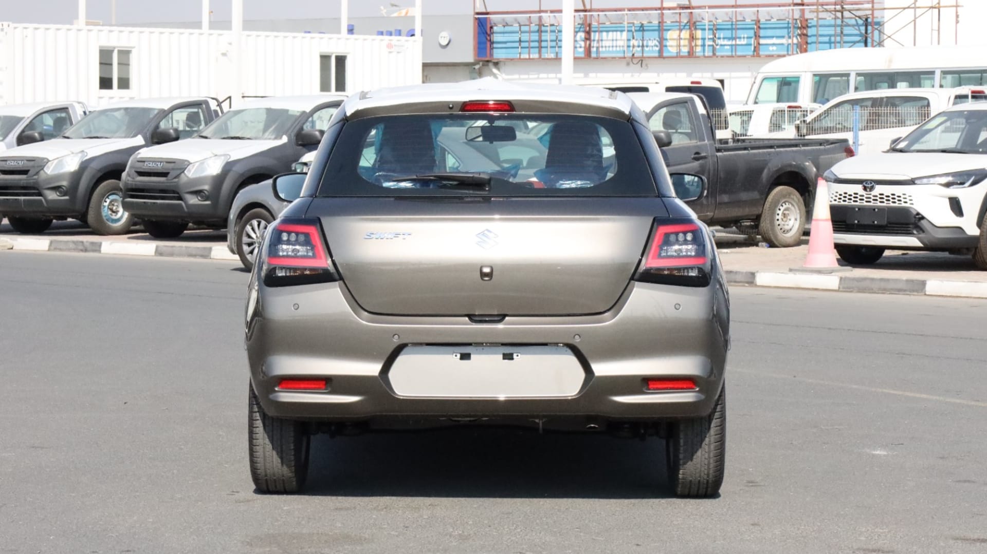 2025 Suzuki Swift GLX - Source Vehicles