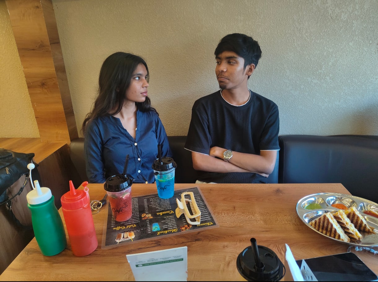 Cafe dates with you ^β _β ^