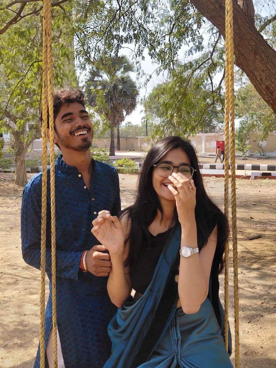 Ye hamari best photo ek dusre ke sath