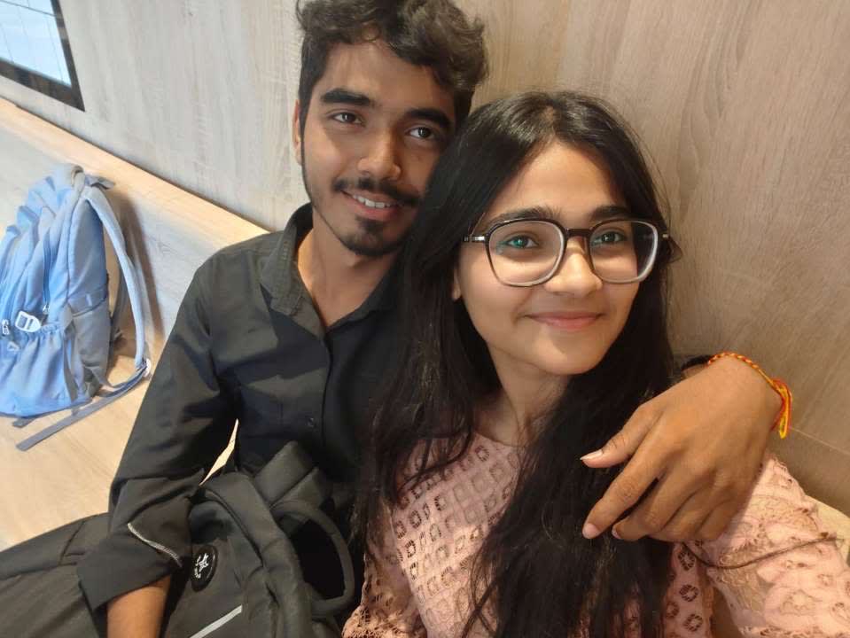 The perfect you and me hum dono sath me kitne pyare lahte hai