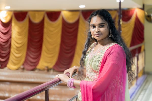 Priya Dharshini - Album Designer, BMS Photography Studioz