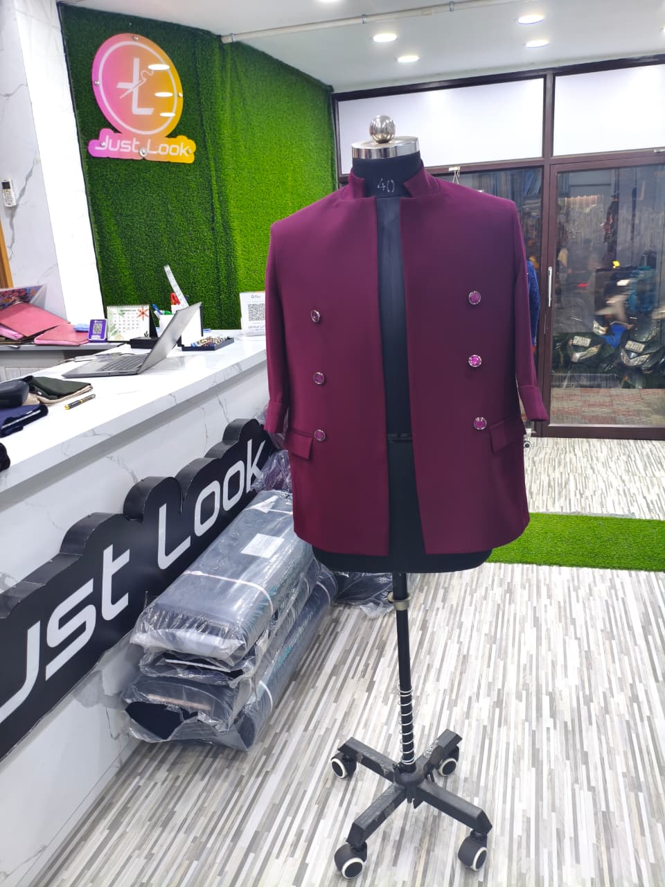 Look 2