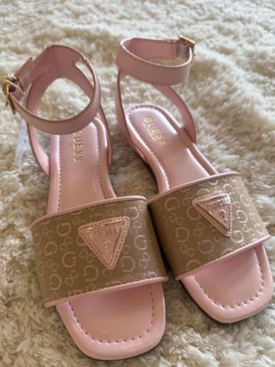 Sandalias guess Rosa 