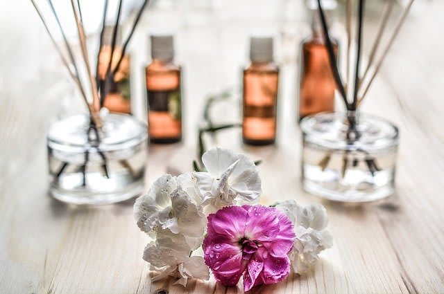 El aroma como motivador de calma en el parto.