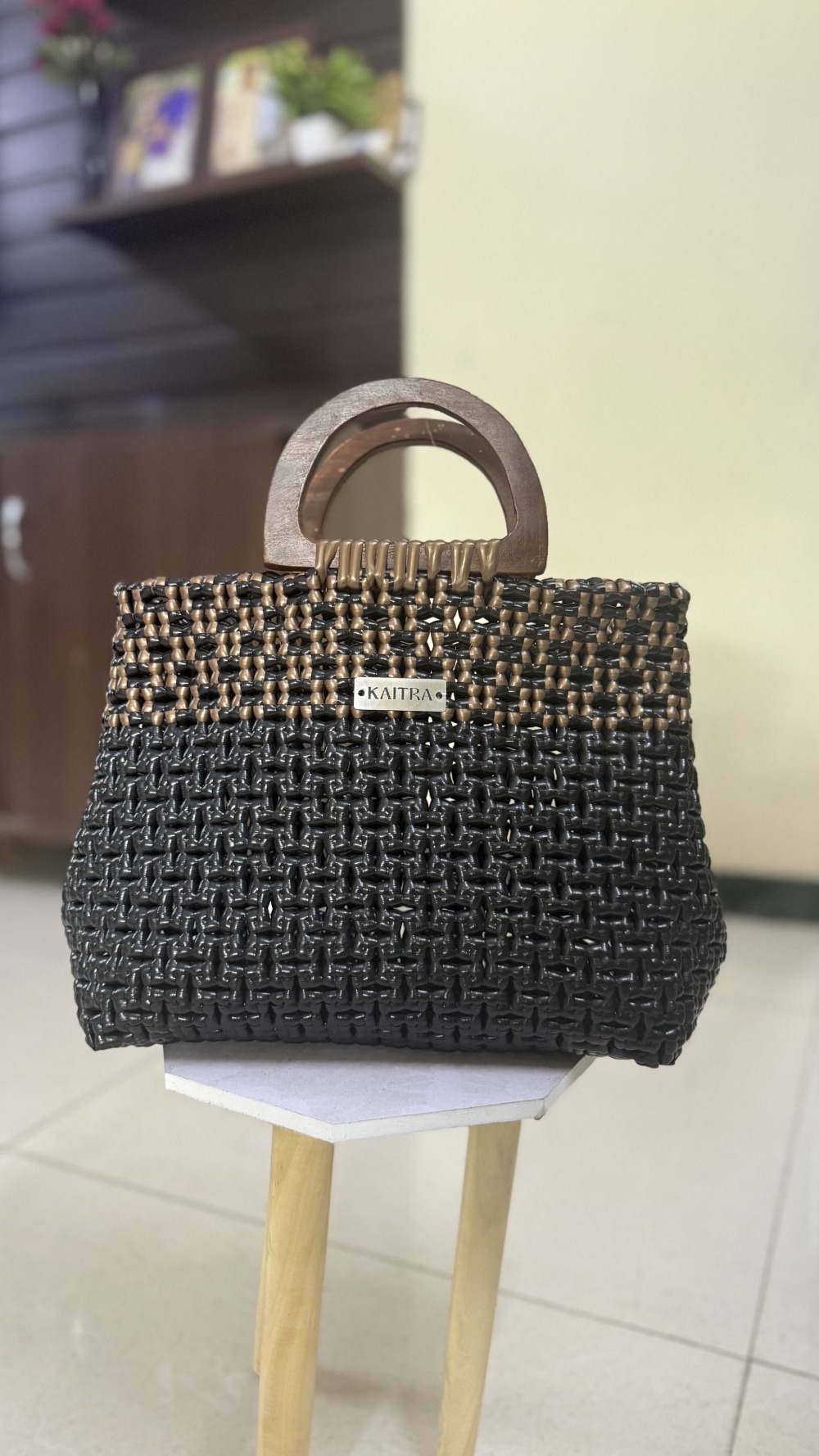 Black and Gold Half