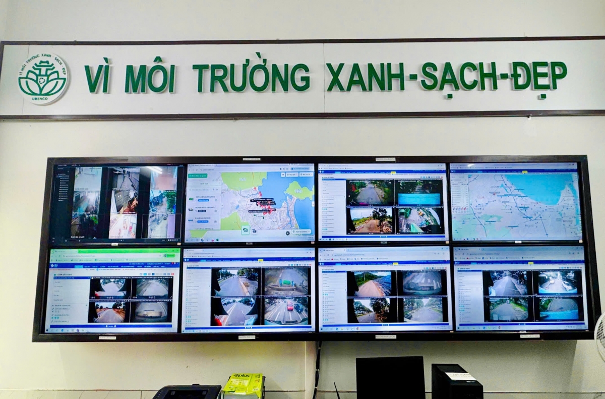 Hệ thống quản lý thông minh hỗ trợ đơn vị vệ sinh môi trường giám sát hiệu quả thời gian, lộ trình và khối lượng thu gom của từng phương tiện chuyên dụng