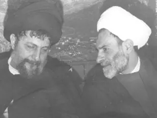 نَحتَكِمُ-إلى-الإمامين