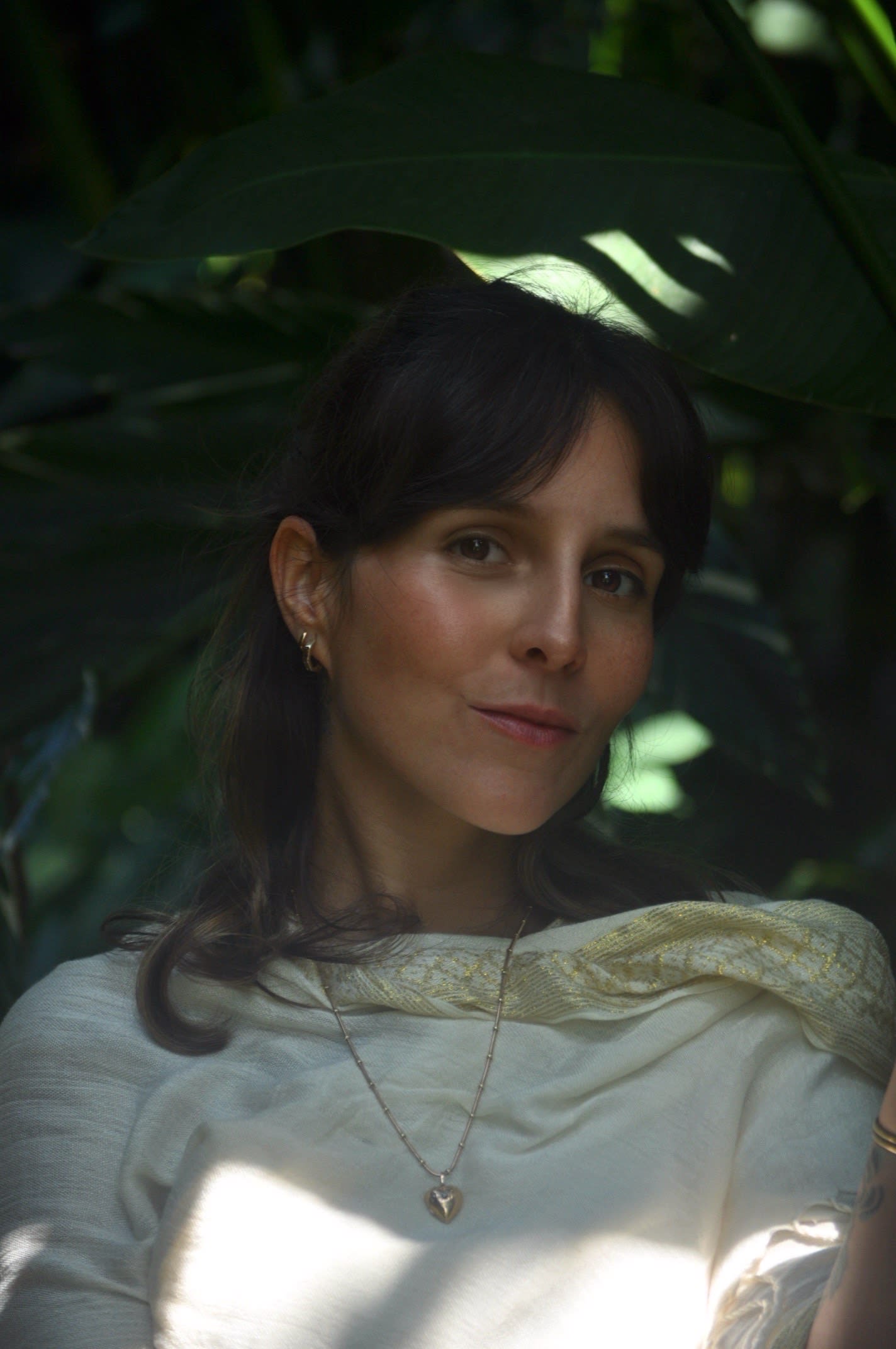 Luz Aguiar, psychologist and founder of Casa Soma, in a natural setting