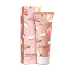 Peach Extract Scrub | Gently Exfoliate & Revitalize Your Skin