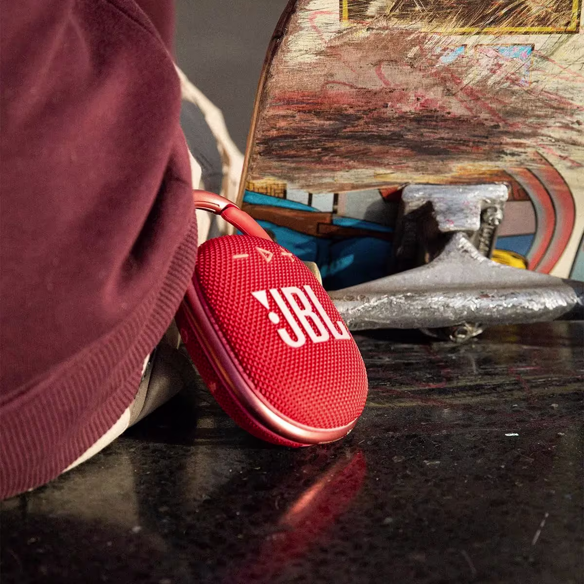 Carousel slide