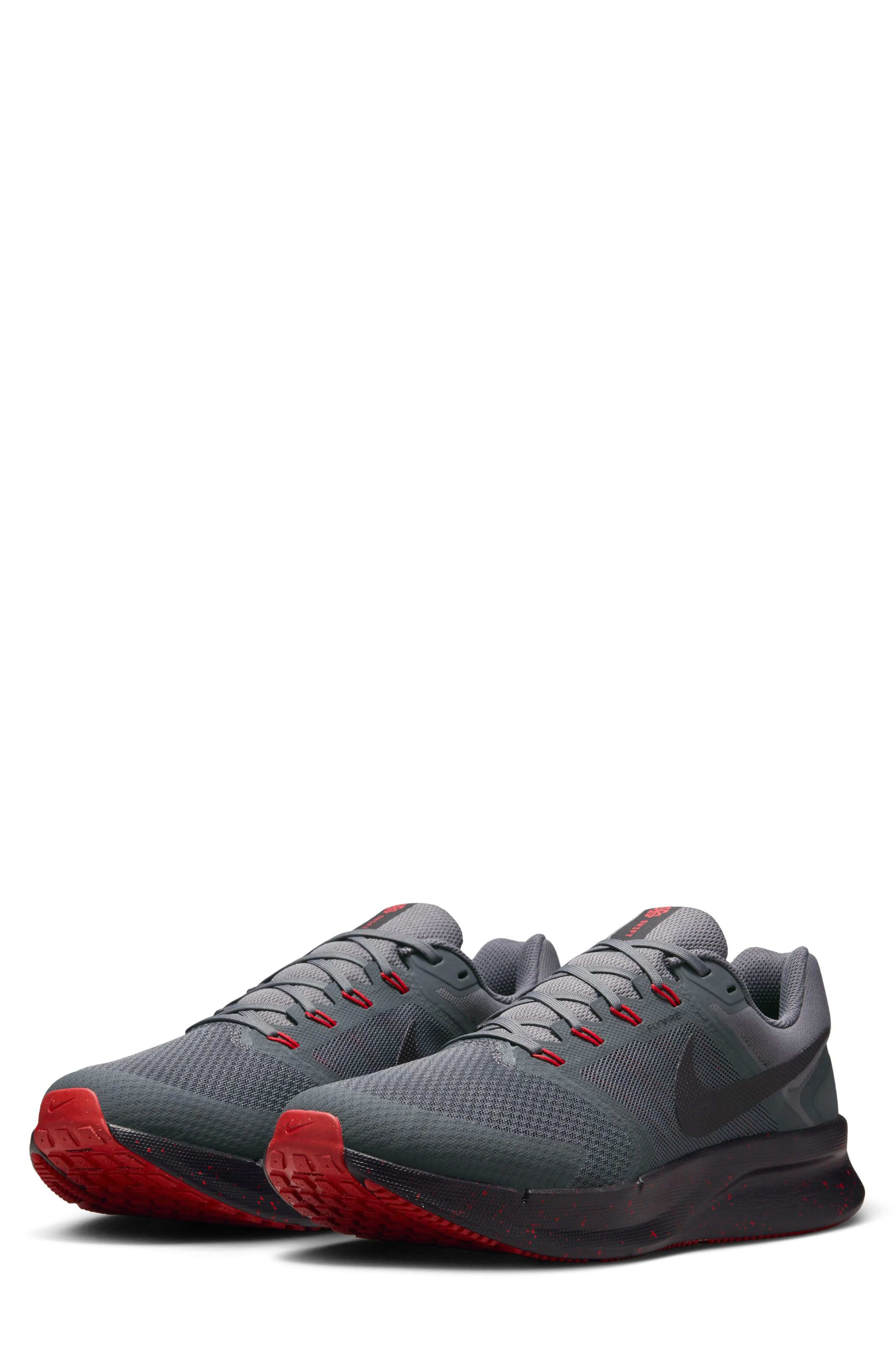 1117950_nike-nike-run-swift-3-running-shoe.webp