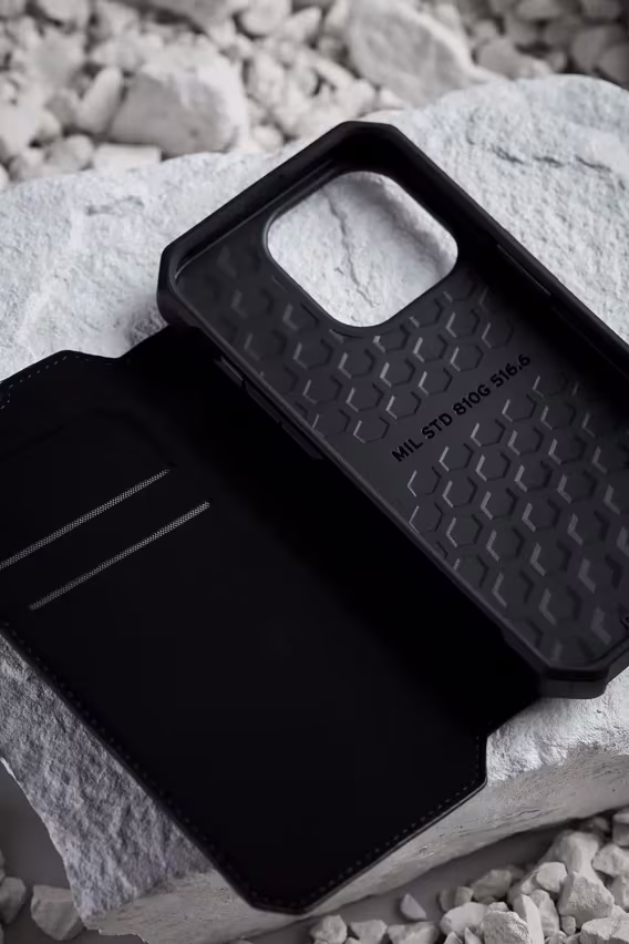 UAG Metropolis iPhone 14 Pro Kılıf