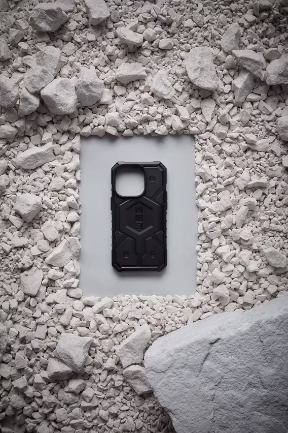 UAG Magnet MagSafe Pathfinder iPhone 14 Pro Kılıfı