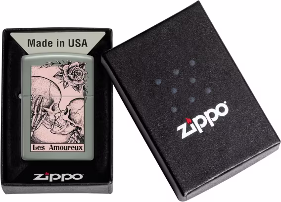 Zippo Çakmak  Mat Siyah ve Kırmızı Kafatası