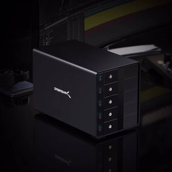 SABRENT CFast/SD Kart Okuyuculu  USB C Tipi Bağlantı İstasyonu