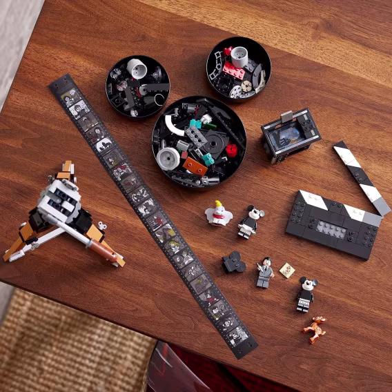Lego Disney Walt Disney Tribute Kamerası 43230 Disney Fan Yapı Seti