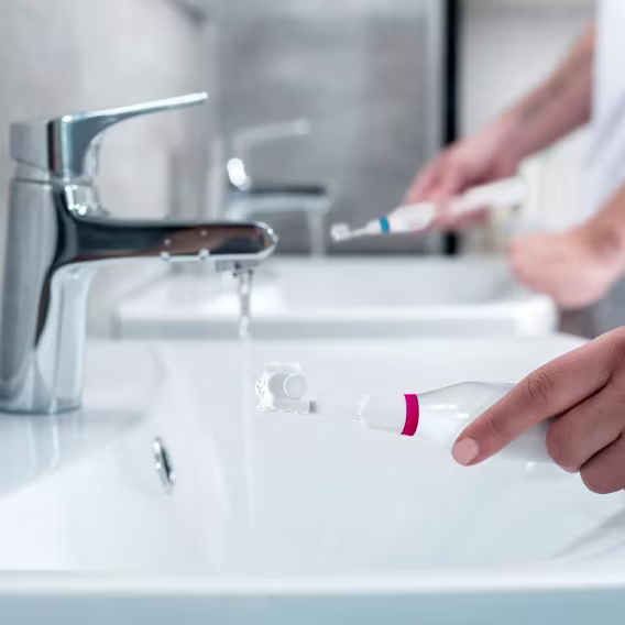 Triple Bristle Duo  2 Elektrikli Diş Fırçası