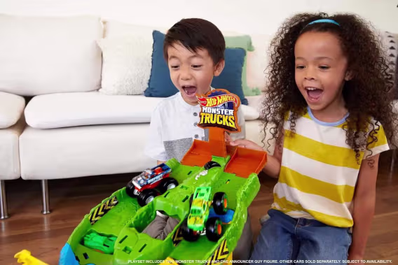 Hot Wheels Canavar Kamyonlar Yarış Pisti Oyun Seti