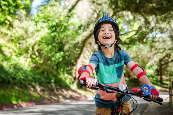 Bell Örümcek Adam 3D Web Slinger Çok Sporlu Çocuk Kaskı