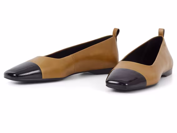 vagabond-kadin-delia-deri-burunlu-duz-ayakkabi-v-942467