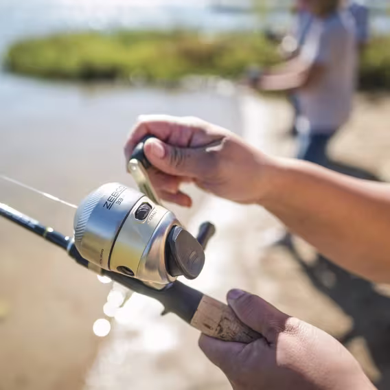 Zebco 33 Gold Spincast Balıkçılık Makarası  33 Altın