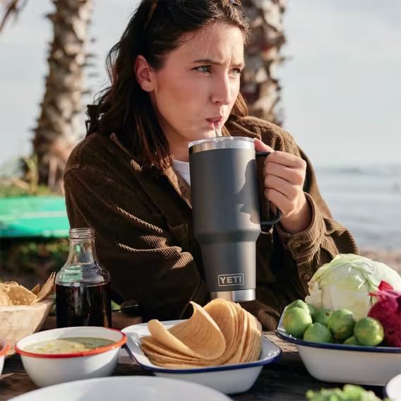 YETI Rambler Pipetli ve Kulplu Bardak