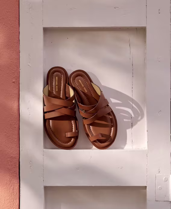 Michael Kors Nora Ayak Halkası Deri Terlik