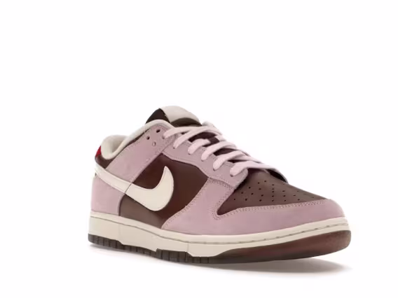 Nike Kadın Dunk Low Neapolitan Sneaker