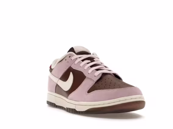 Nike Kadın Dunk Low Neapolitan Sneaker