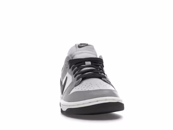 Nike Kadın Dunk Low Sneaker - Gri/Siyah Logo