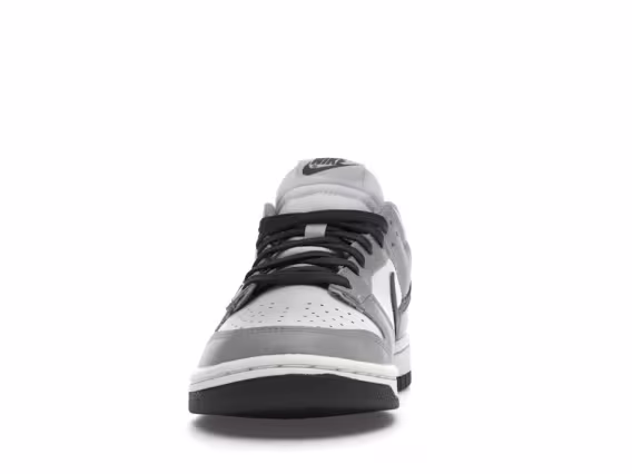 Nike Kadın Dunk Low Sneaker - Gri/Siyah Logo