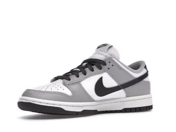 Nike Kadın Dunk Low Sneaker - Gri/Siyah Logo