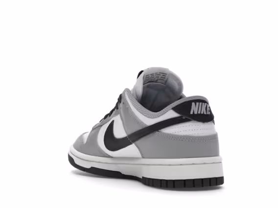 Nike Kadın Dunk Low Sneaker - Gri/Siyah Logo