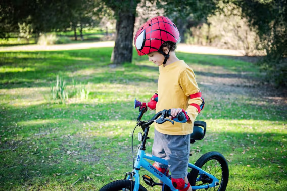 Bell Örümcek Adam 3D Web Slinger Çok Sporlu Çocuk Kaskı