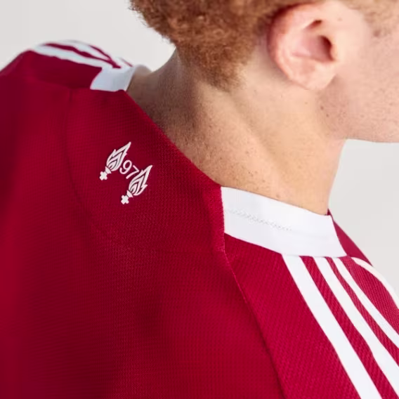 Adidas Liverpool FC 25/26 Uzun Kollu İç Saha Orijinal Forması