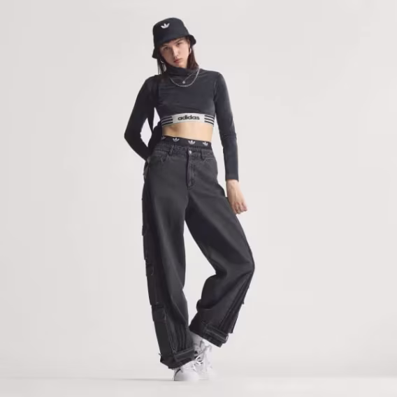 Adidas Kadın Winterized LS Crop Tişört