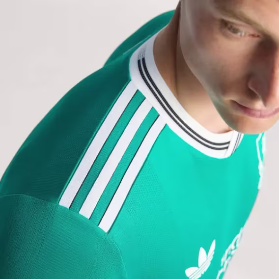Adidas Liverpool FC 25/26 Uzun Kollu İç Saha Orijinal Forması