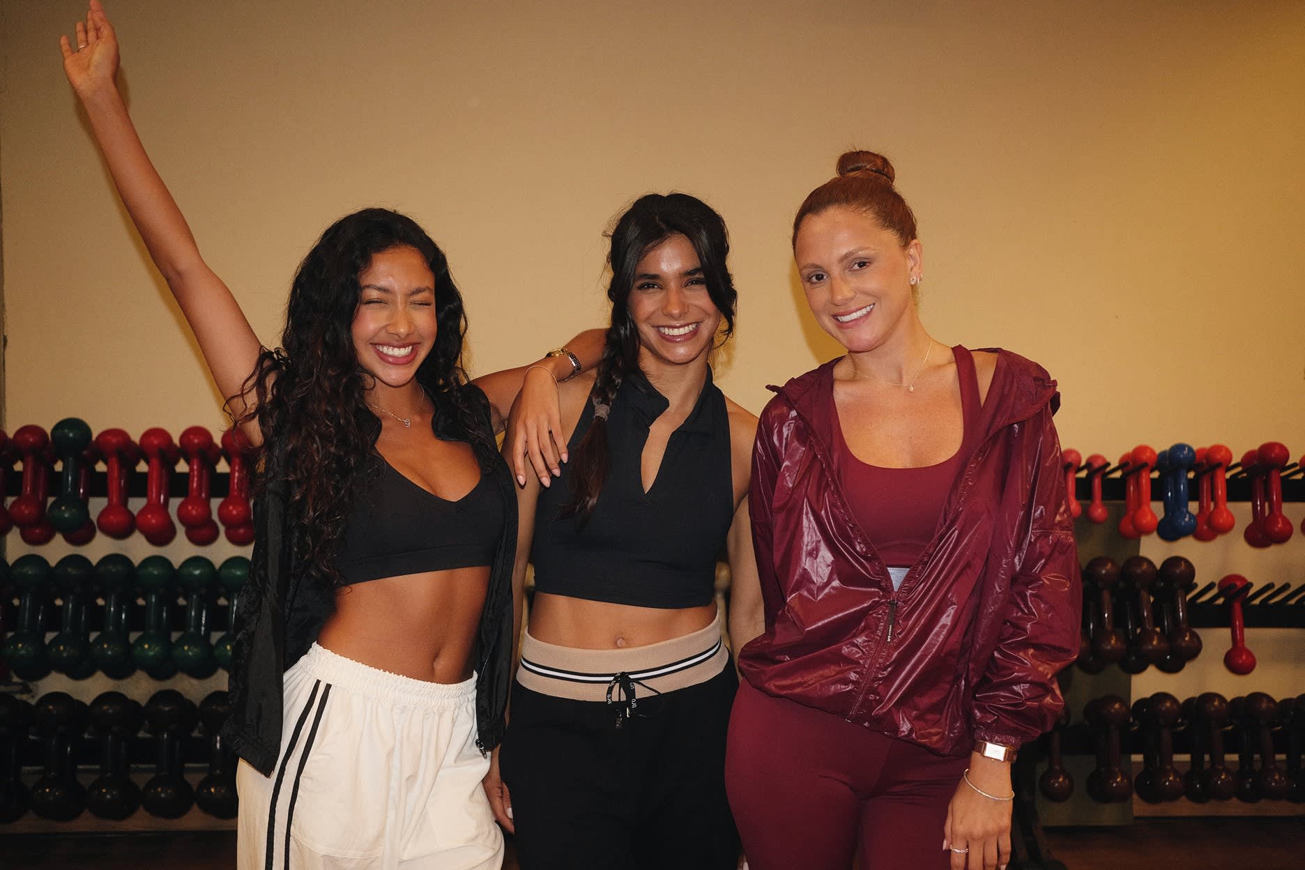 Jeni, Gabi e Mavi juntas na academia para o Canal Bro — Bro Fitwear