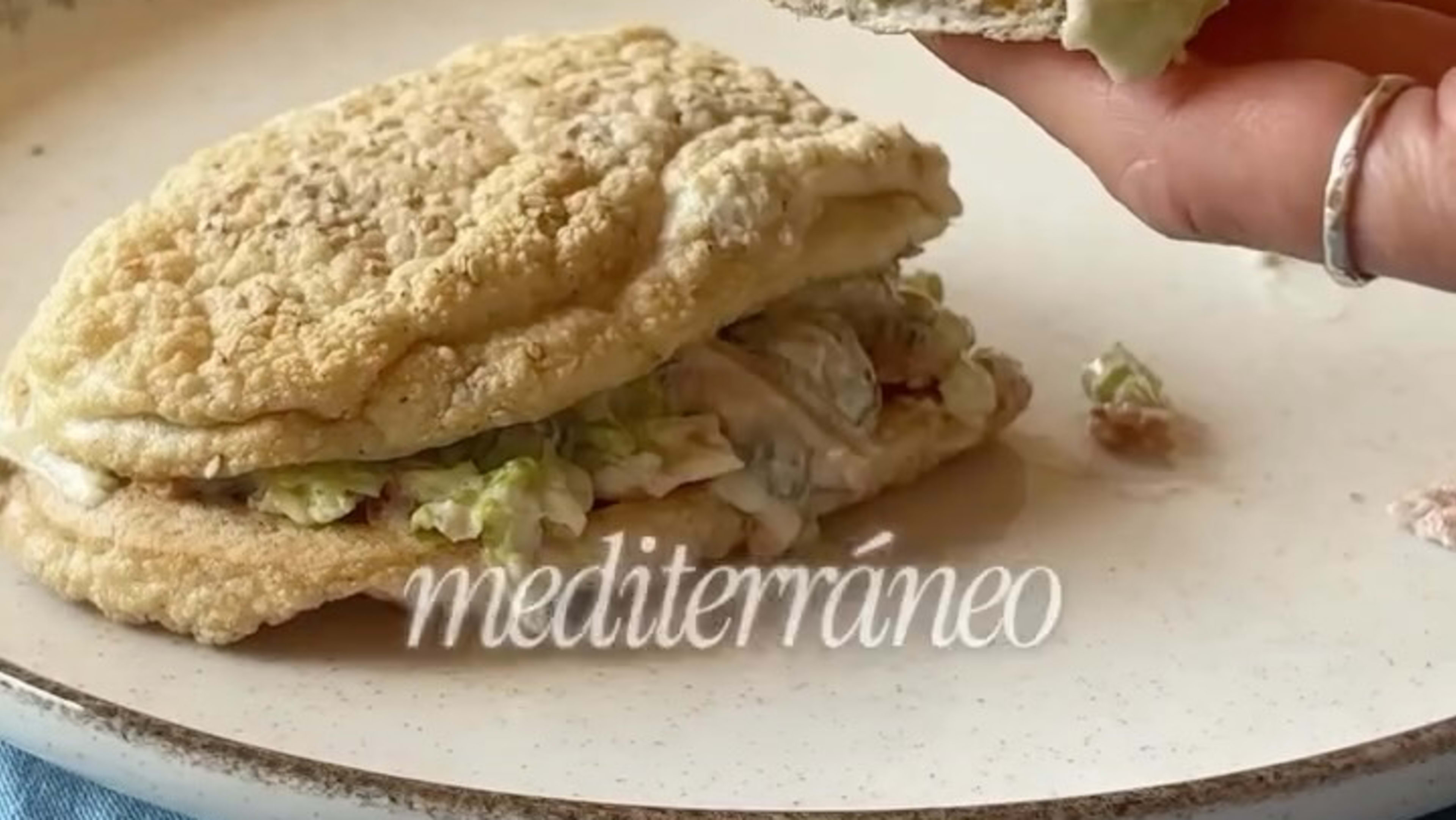 Mediterranean Fish Sandwich with Psyllium Bread Substitute