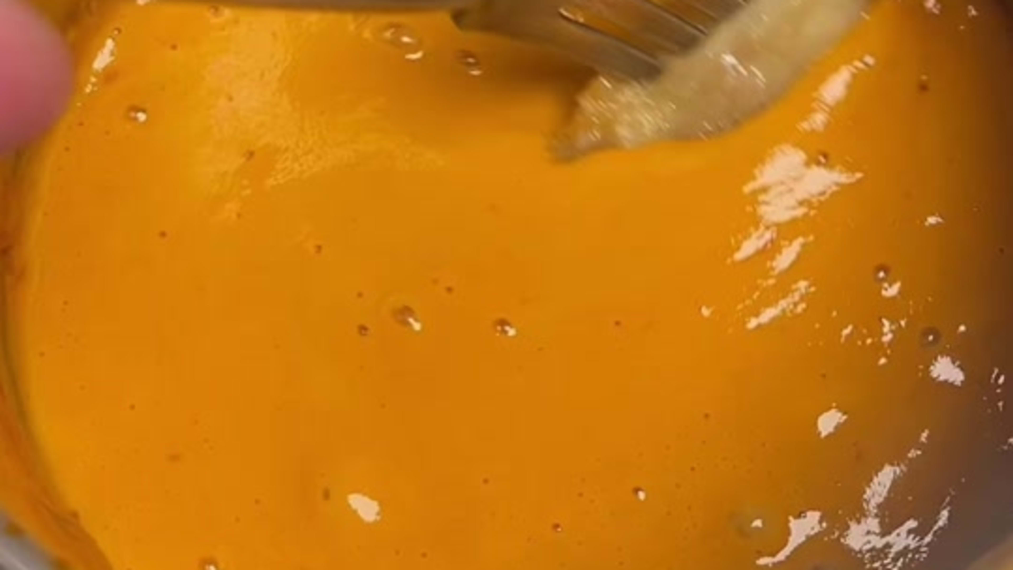 Crispy Chicken Legs with Creamy Tomato Mustard Sauce