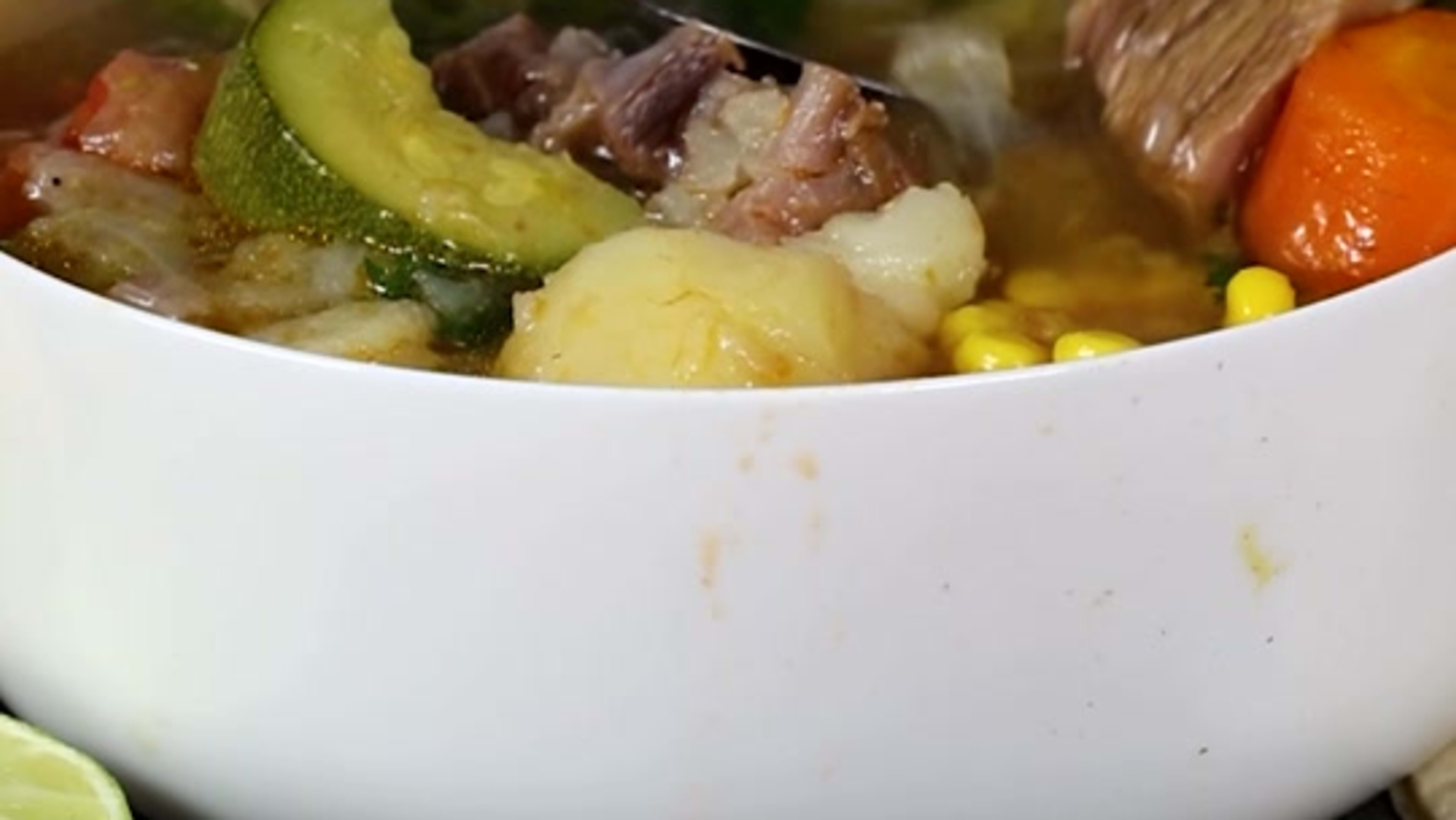 Caldo de Res (Beef Soup)