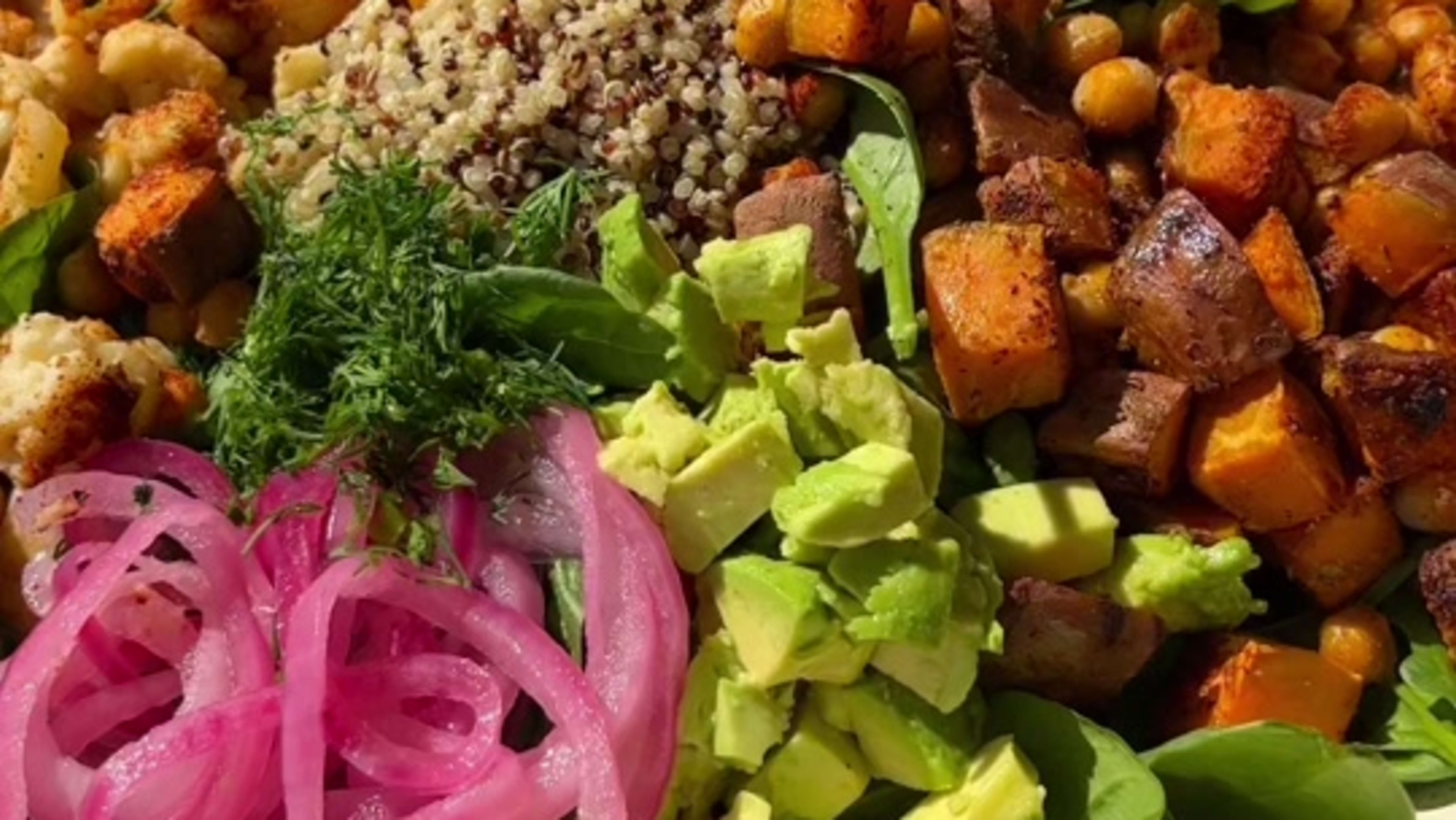 High‑Protein Vegan Salad Bowl
