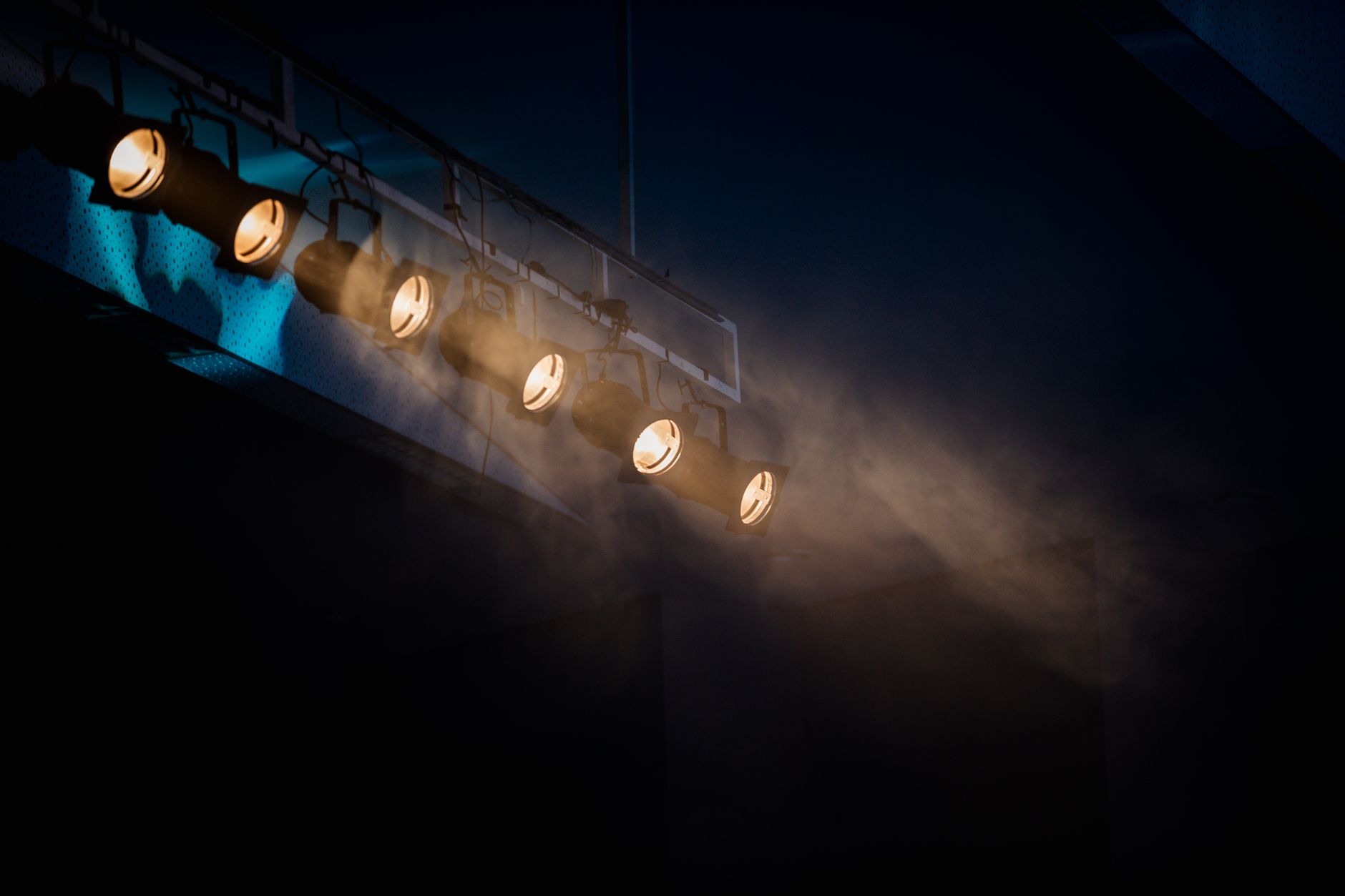 Noleggio Faro Followspot 150W LED